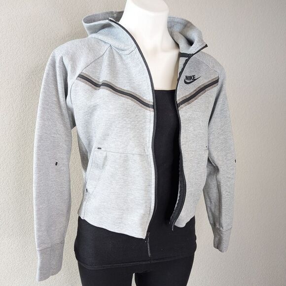 Women's Nike Tech Fleece Windrunner full zip hoodie XS - Picture 3 of 7